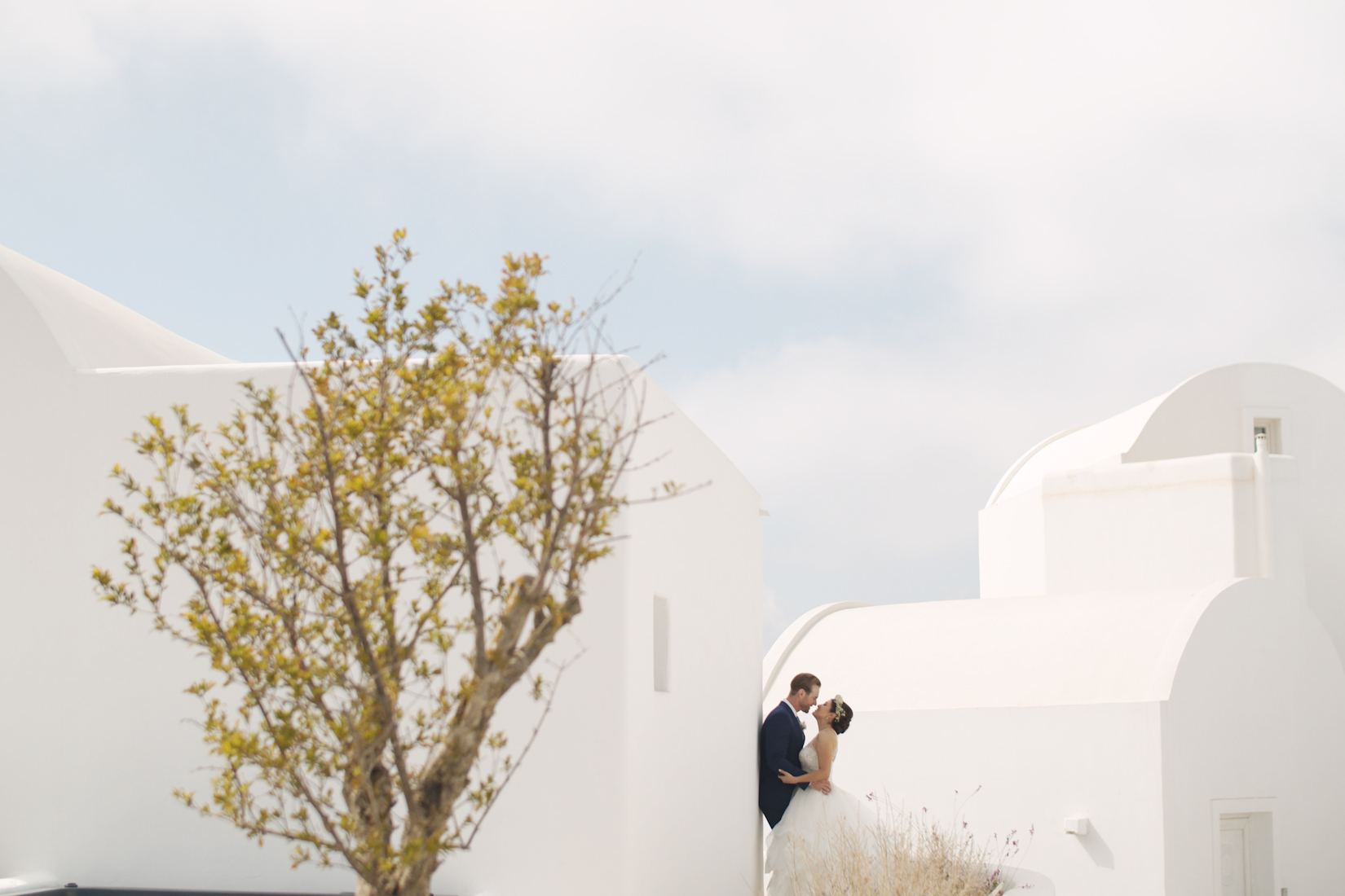 ELOPEMENT IN SANTORINI Preview Image